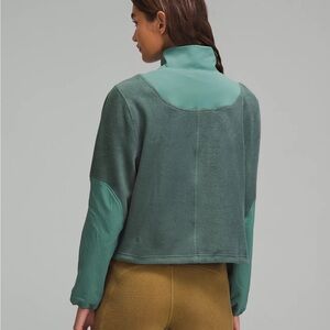 LULULEMON Fleece +Ripstop Hiking Pullover, NWT. *LIMITED EDITION/NO LONGER SOLD*
